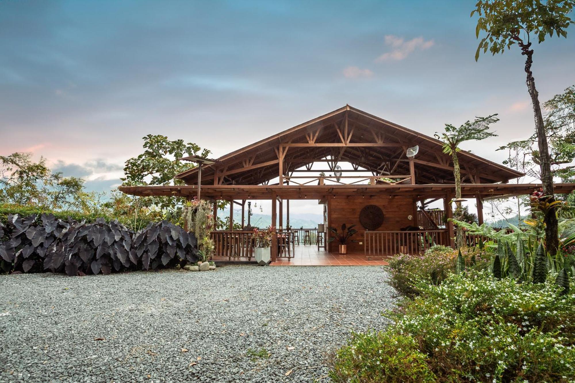Tominejo Ecolodge - Casas En Los Arboles Neira Luaran gambar